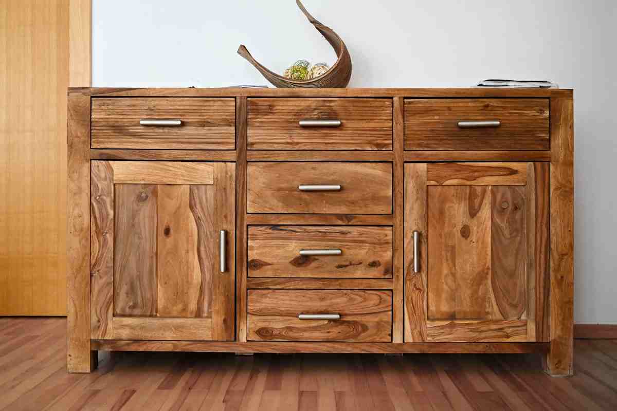 Credenza vecchia